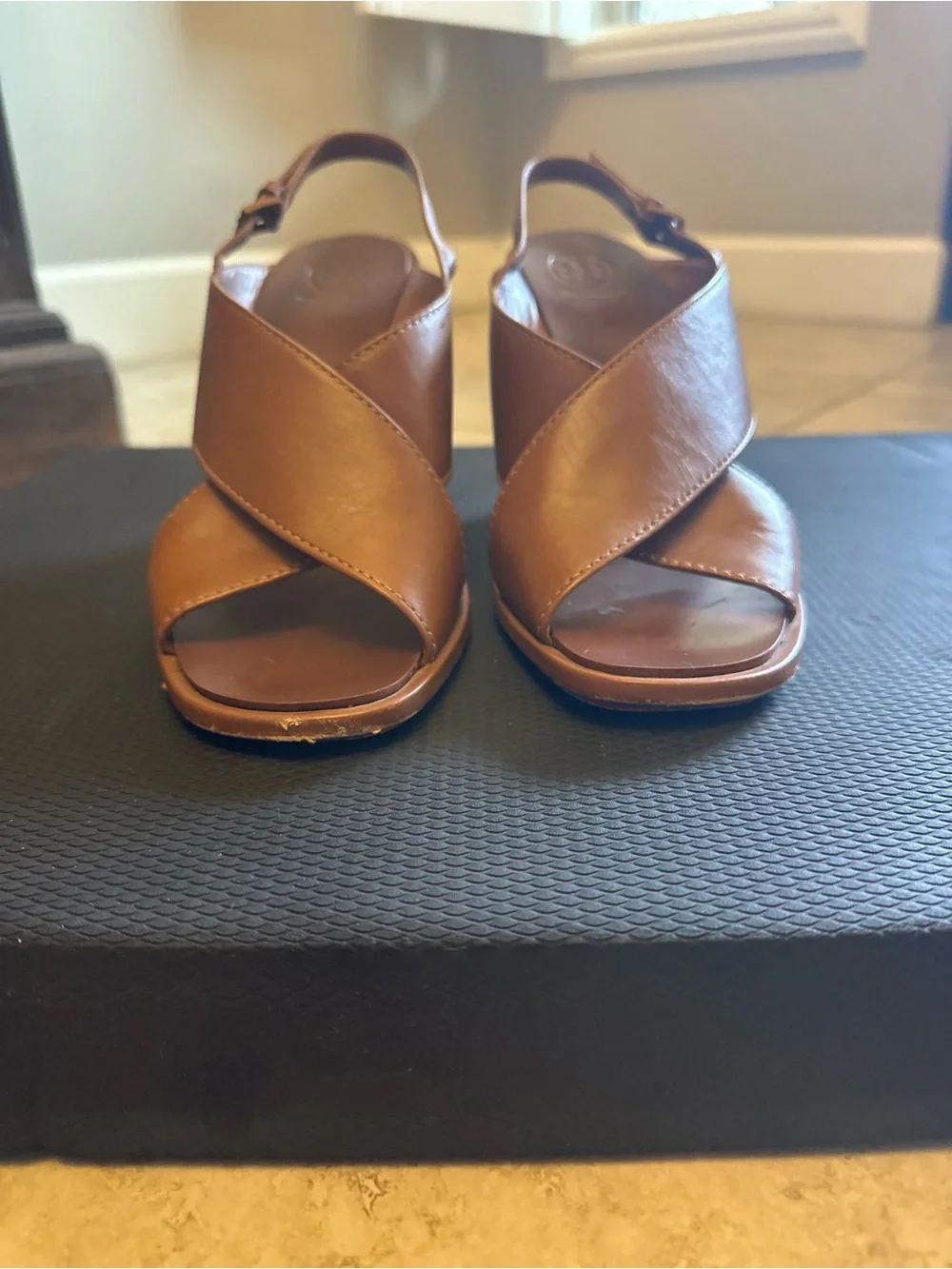 Tory Burch Tan Leather Crisscross Slingback Sandals Size 7.5